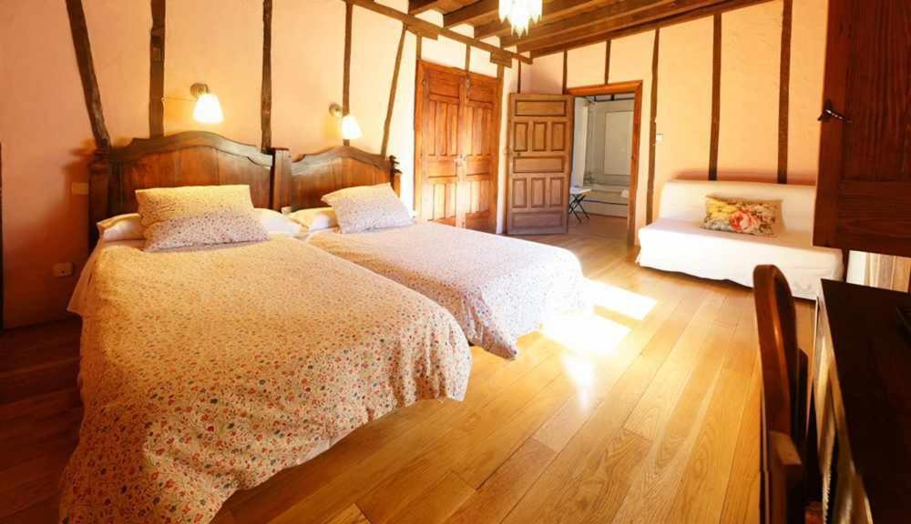 Posada El Canchal Arenas de San Pedro Bagian luar foto