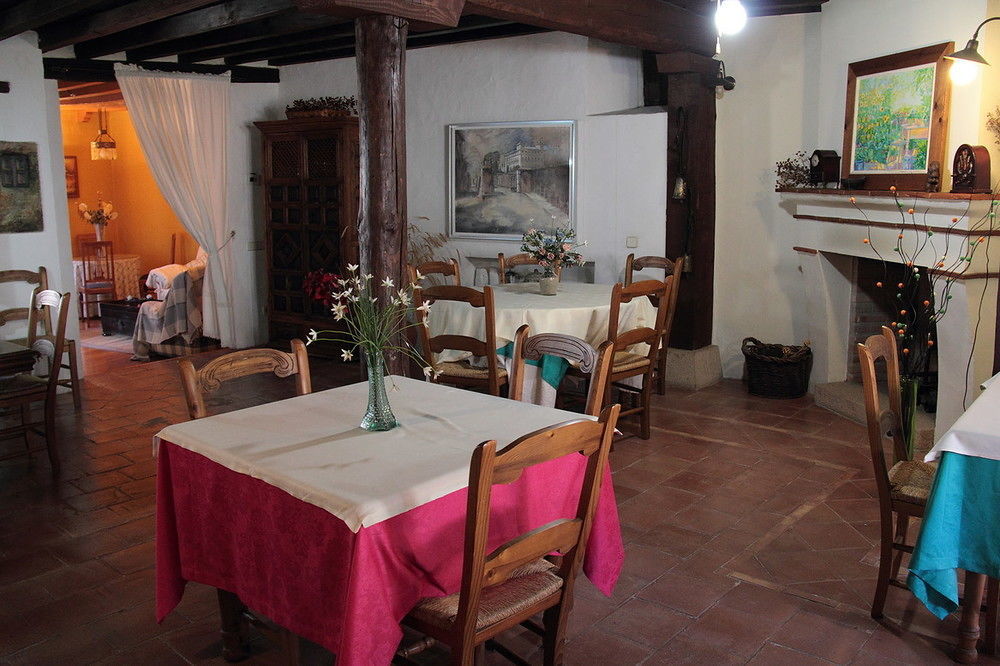 Posada El Canchal Arenas de San Pedro Bagian luar foto